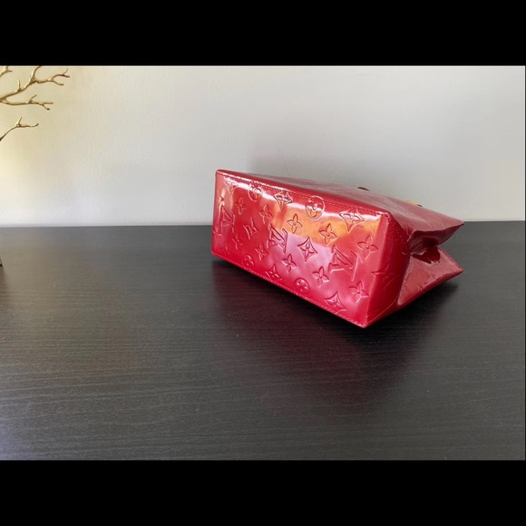 Authentic Louis Vuitton - Picture 4 of 12